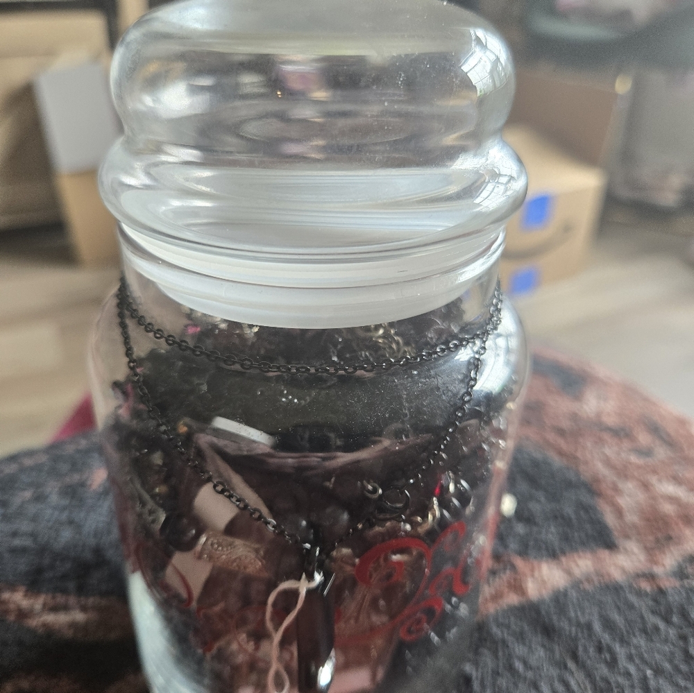 Gothic/alternative Jewlery Jar